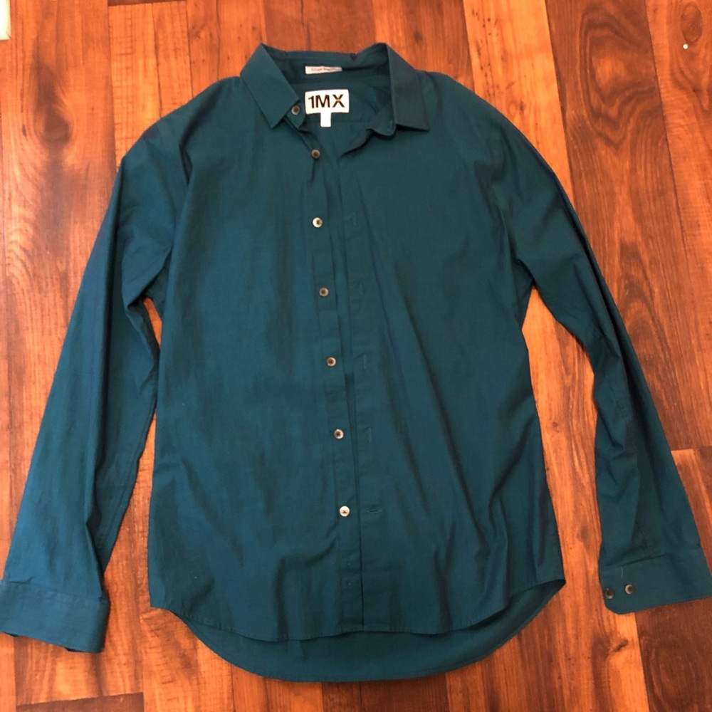 Button Up Longsleeve